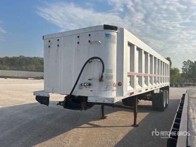 1999 Travis 28 ft T/A Aluminum End Dump Trailer
