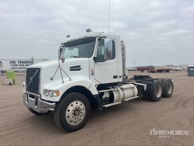 2014 Volvo VHD 6x4 Cabeza Tractora Cabina Corta