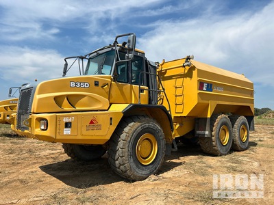 2014 Bell B35D WT 8000 gal 6x6 Camion de agua articulado