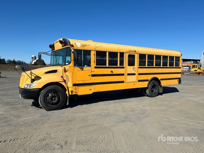 2005 International CE200 4x2 59-Seat School Bus