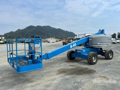 2005 Genie S-40 4WD Diesel ブームリフト