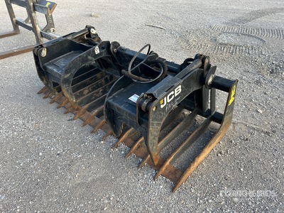 JCB 80 in Rock Skid Steer Grapple