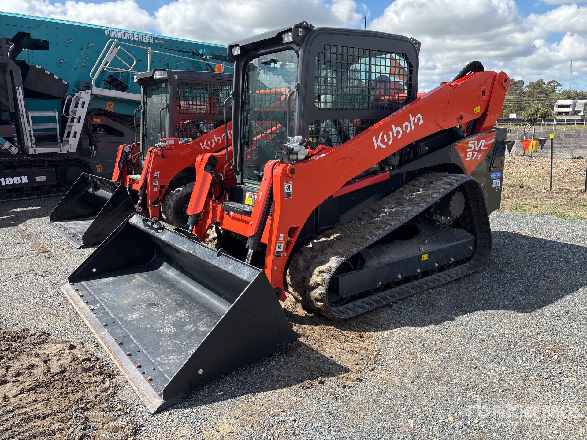 Kubota SVL97-2 を見 Compact Track Loader