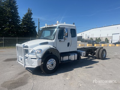 2014 Freightliner M2 106 4x2 Extended Cab Cabina y chasis