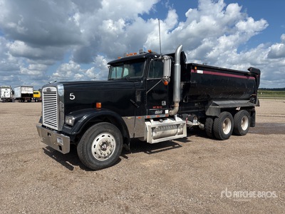 2000 Freightliner FLD 6x4 T/A Dump Truck