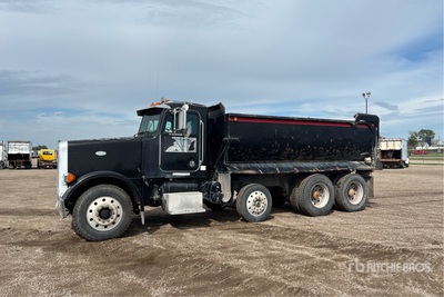 1996 Peterbilt 378 8x4 Camion à benne basculante Tri/E