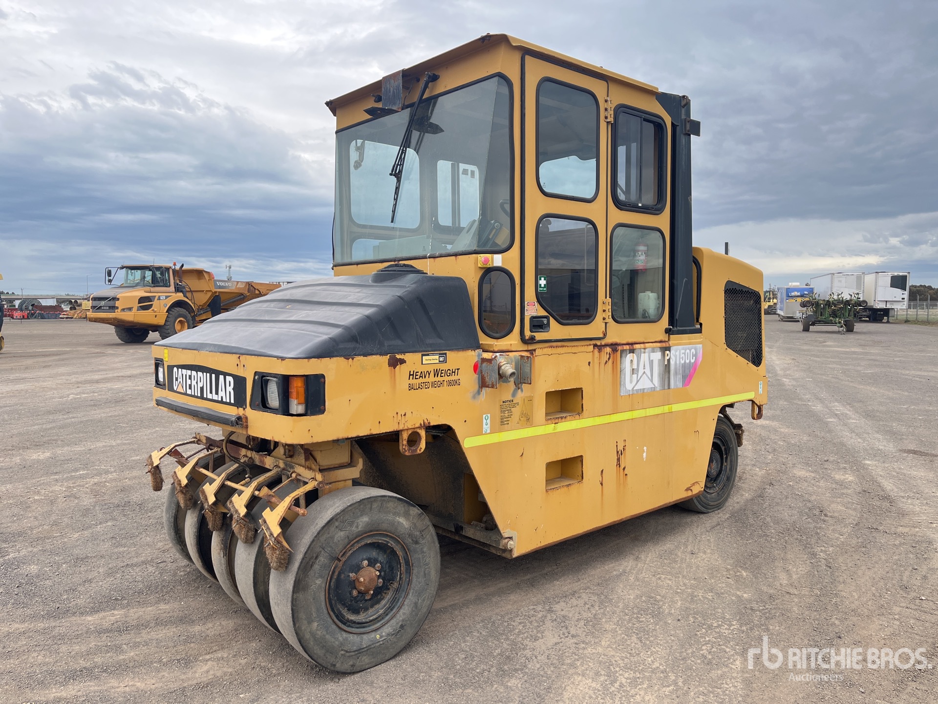 2008 Cat PS-150C 9 Wheel Pneumatic Roller