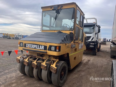 2008 Cat PS-150C 9 Wheel Compacteur pneumatique
