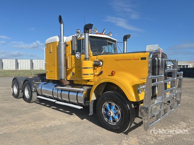 1983 Kenworth W924 6x4 T/A Sleeper Truck Tractor