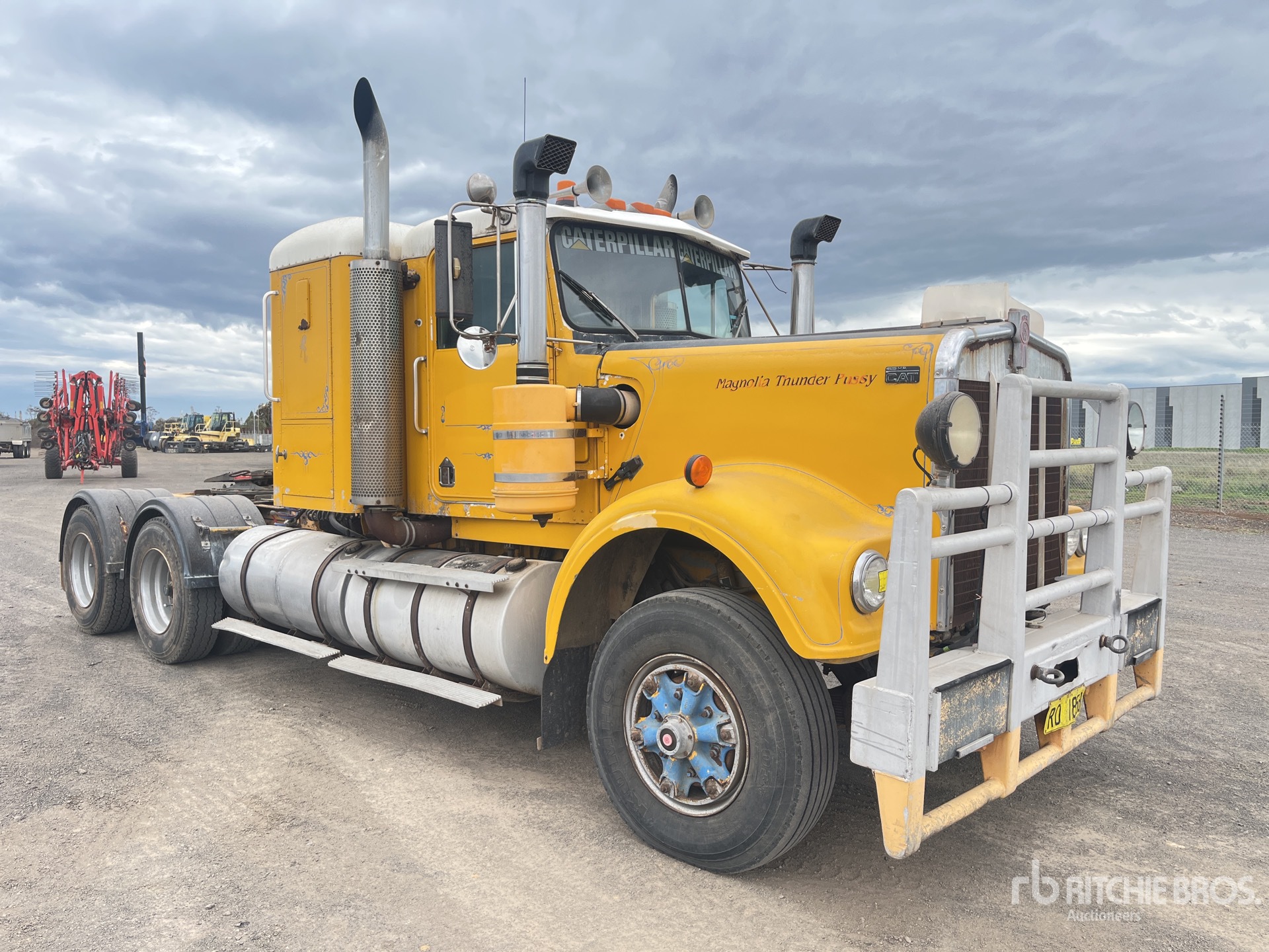 1983 Kenworth W924 6x4 Tracteur routier couchette