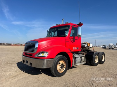 2004 Freightliner Columbia 120 6x4 T/A Sleeper Truck Tractor