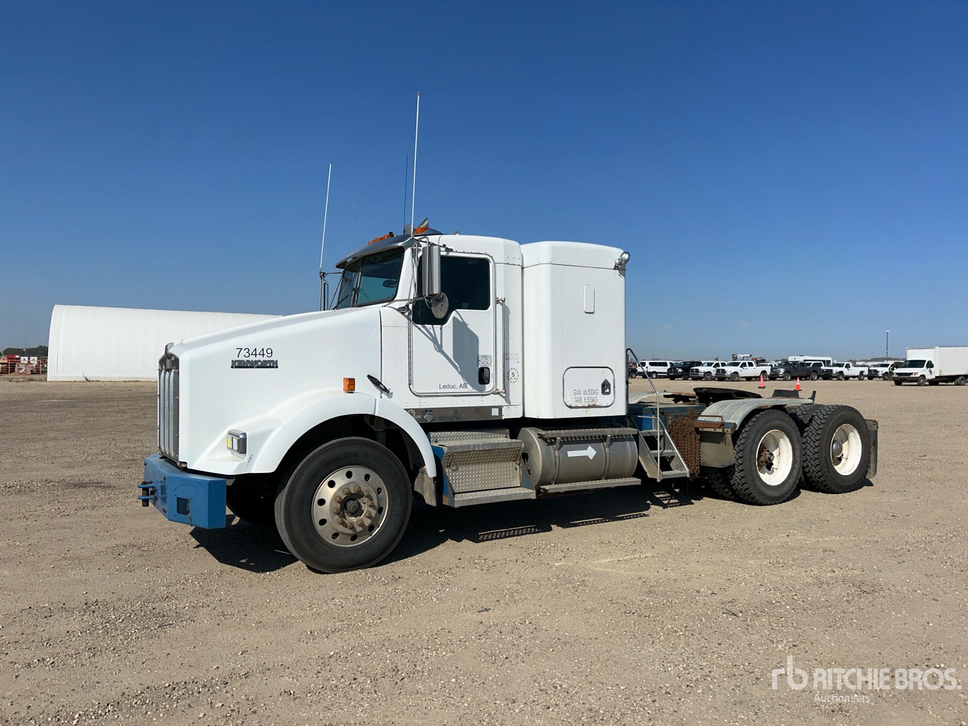2007 Kenworth T800 6x4 Day Cab Truck Tractor