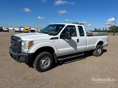 2013 Ford F-350 XL 4x4 Extended Cab Pickup