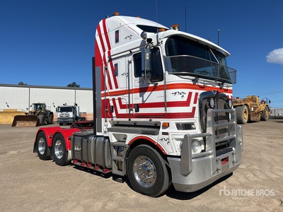 2013 Kenworth K200 6x4 Cabeza Tractora Cabina Dormitorio