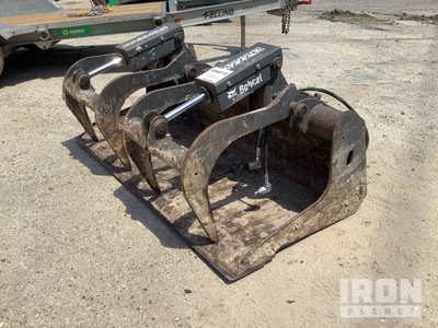 2020 Bobcat  Skid Steer Grapple Bucket