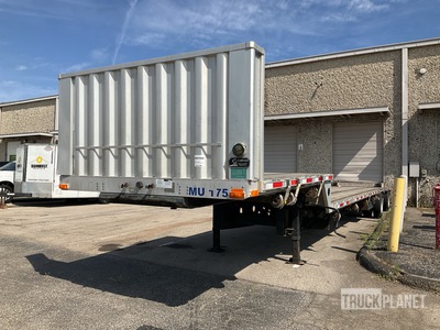 2004 Transcraft DTL-2100 53 ft T/A Spread Axle Flatbed Trailer