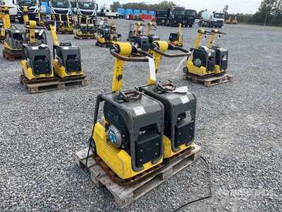 2016 Wacker DPU 3050HE Vibratory Plate Compactor