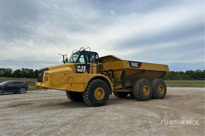 2015 Cat 745C Articulated Dump Truck