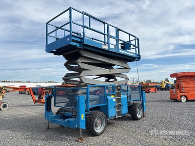 2009 Genie GS4390 4x4 Diesel Elevador de tijera