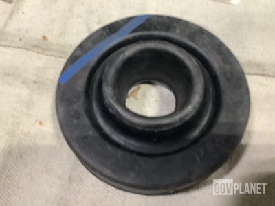 (558) Tenneco 660570 Weapon System Resilient Mounts