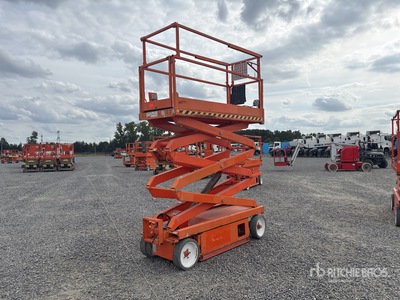 2016 Skyjack SJIII 3220 Electric Scissor Lift