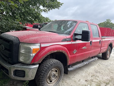 2012 Ford F-250 XL 4x4 Crew Cab Pickup
