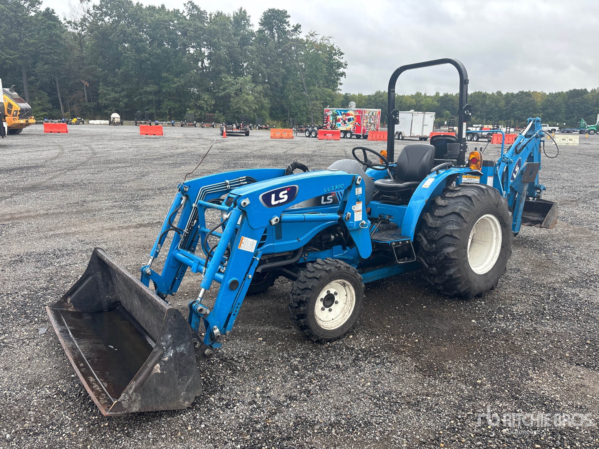 LS Mtron MT225HE 4WD Tractor