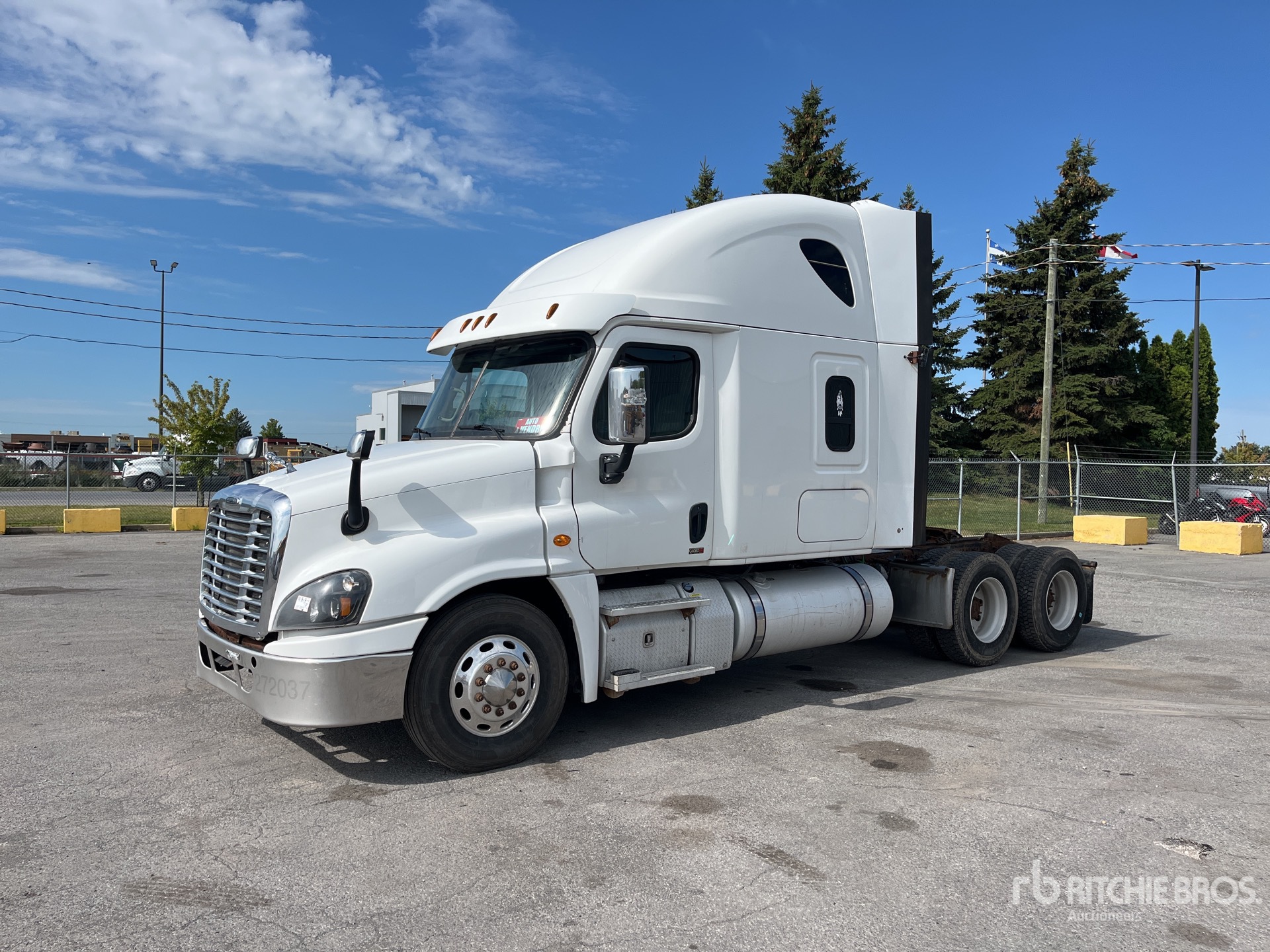 2016 Freightliner Cascadia 125 T/A Slaapcabine Trekker