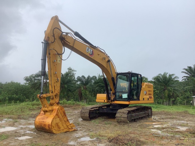 2022 Cat 320 Tracked Excavator