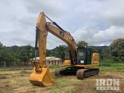 2022 Cat 320 Tracked Excavator
