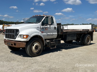 2002 Ford F-650 4x2 Camión Caja Abierta