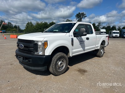 2017 Ford F-250 XL 4x4 Extended Cab Pickup