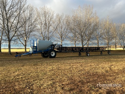 2008 New Holland SF216 100 ft Pull-Type Sprayer