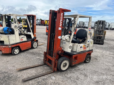 Nissan CPH602A20V 4000 lb Cushion Tire Forklift