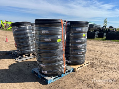 Quantity of (16) 11R22.5 Drive 16 Ply Open Shoulder Transport Neumáticos (Unused)