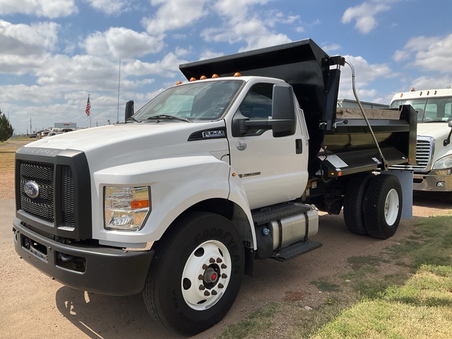 2017 Ford F-750 4x2 S/A Dump Truck