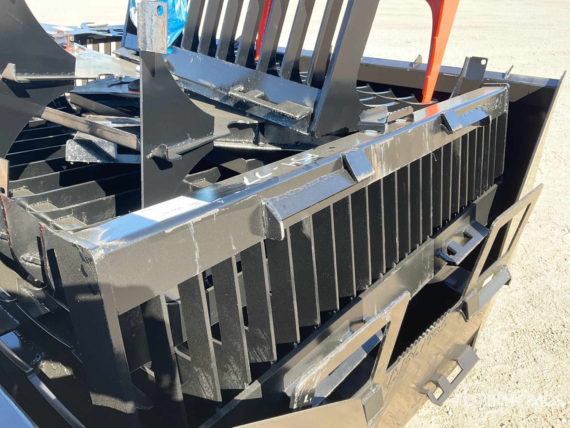 2025 Kit Containers QT-SB-L72 Pala para Minicargadora