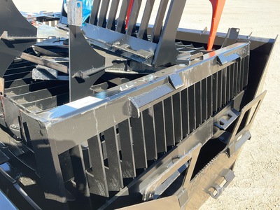 2025 Kit Containers QT-SB-L72 Pala para Minicargadora