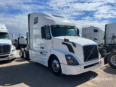 2018 Volvo VNL 6x4 Tracteur Routier Couchette