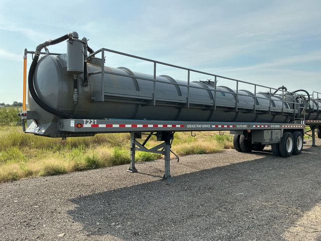 2011 Majona 5460 gal T/A Vacuum Tanker Trailer 2011 Majona 5460 gal T/A Vacuum Tanker Trailer