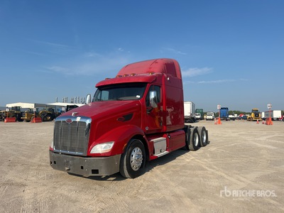 2012 Peterbilt 587 6x4 T/A Sleeper Truck Tractor