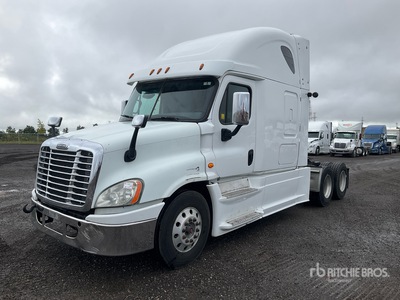 2016 Freightliner Cascadia 125 6x4 T/A Sleeper Truck Tractor