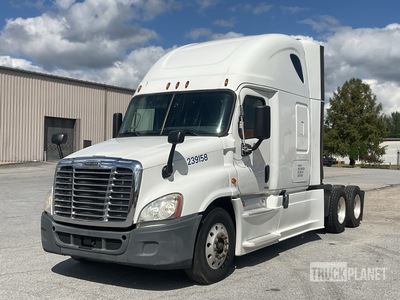2017 Freightliner Cascadia 6x4 Sleeper Truck Tractor