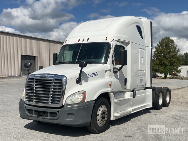 CAMIóN CAMAROTE 2017 FREIGHTLINER