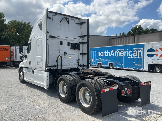 CAMIóN CAMAROTE 2017 FREIGHTLINER