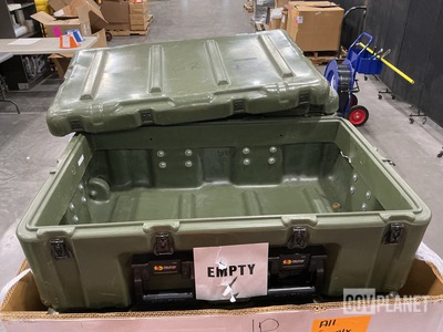 (8) Storage Cases