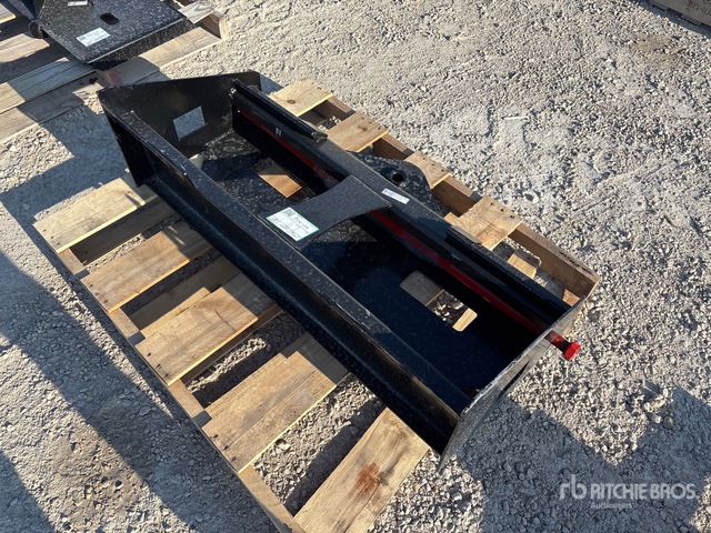 Container Backpack Bss 2025 Kit Containers QT-BSS 46 in Skid Steer Bale Spear | Ritchie Bros ...