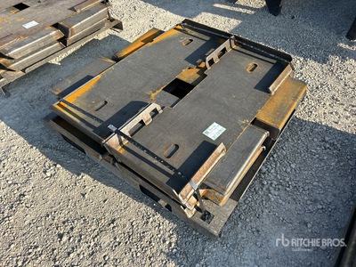 Quantity of (10) 2025 Kit Containers QT-F-BLANK Skid Steer Attachment Mounting Plate (Unused)