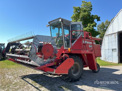 1979 Massey Ferguson 540 Combine Harvester