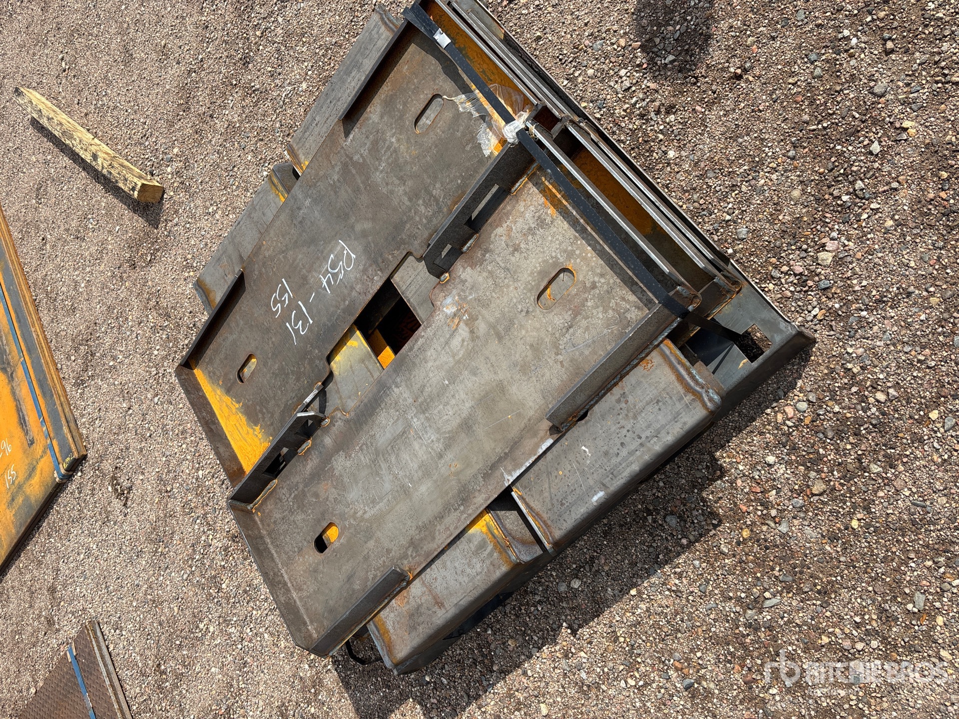 2025 Kit Containers QT-F-BLANK Skid Steer Attachment Mounting Plate
